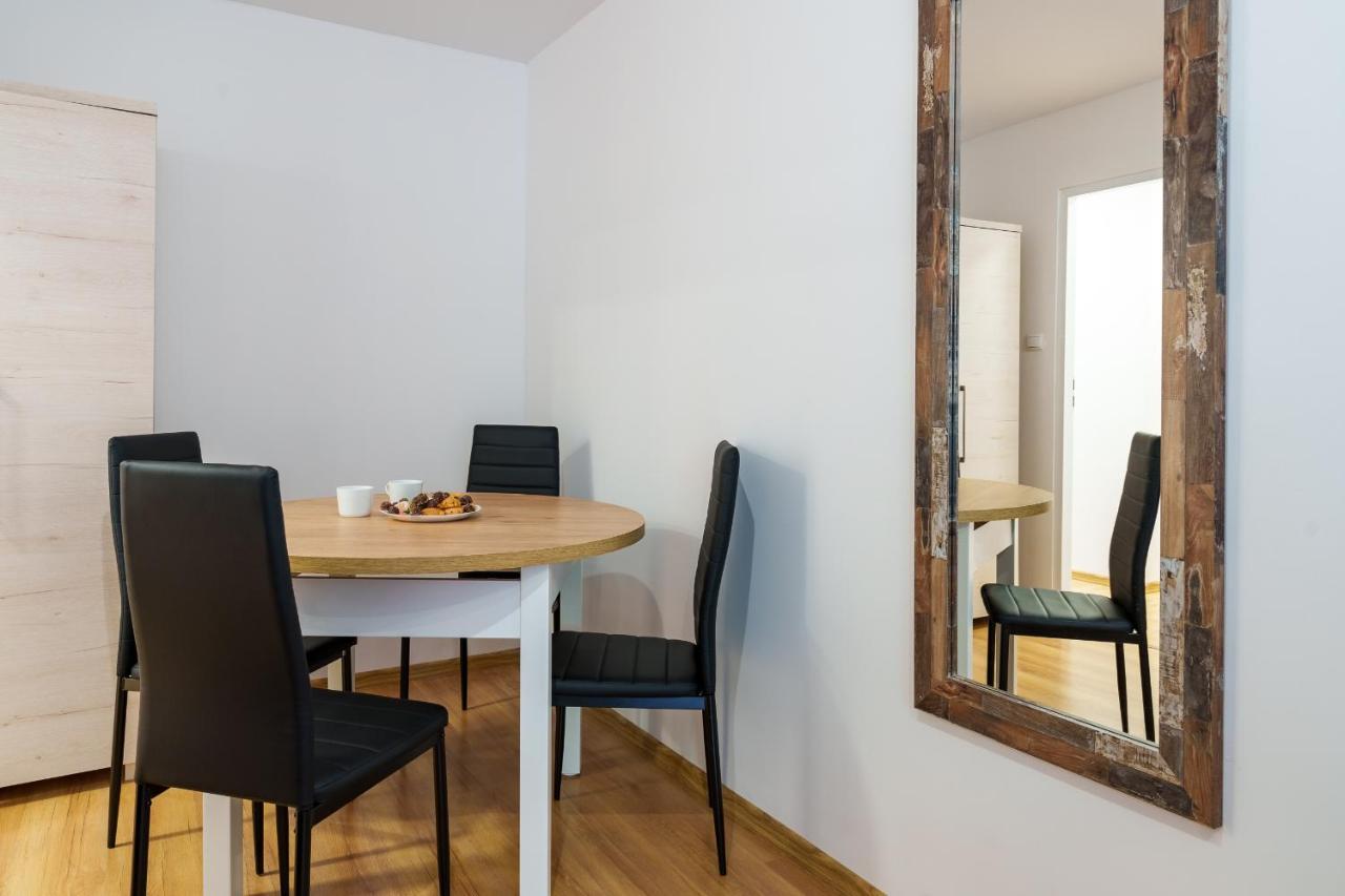Apartament Pod Swierkiem - Pet Friendly - 2 Osobne Pokoje Dla Max 5 Osob - Space Apart Еленя-Гура Экстерьер фото