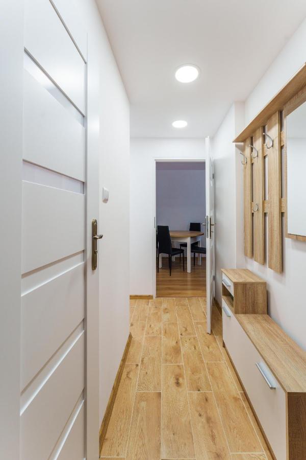 Apartament Pod Swierkiem - Pet Friendly - 2 Osobne Pokoje Dla Max 5 Osob - Space Apart Еленя-Гура Экстерьер фото
